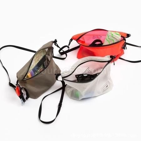 客製化防潑水休閒斜挎包禮品
