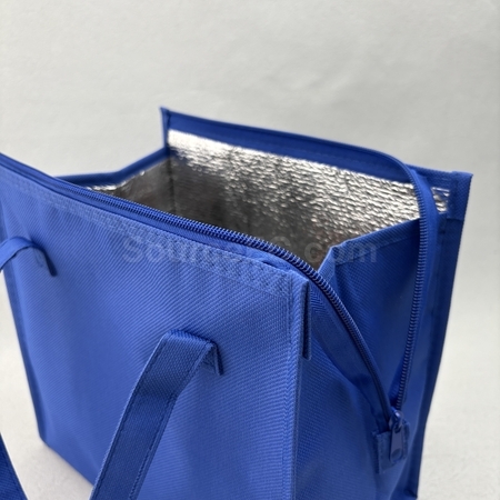 冰袋, 保溫包, 客製袋, 禮品袋, 客製紙袋, 索繩袋, 束口袋, 束口包, 手提包, 手提袋, 旅行包, 旅行袋, 電腦袋, 背包, 背囊, 公事包, 收納袋, 收納包, 拉鍊袋, 化妝包, 購物袋, 帆布袋, 保溫袋, 飯盒袋, 運動包, 腰包, 無紡布袋, 不織布袋, 環保袋, 購物拉車, 相機包, 客製禮品, 禮贈品公司, 台灣禮品, 紀念品, 禮品批發商, 客製化商品, 企業禮品, 商務禮品, 文具, 文儀用品, 環保禮品, 客製禮物, 禮物包裝