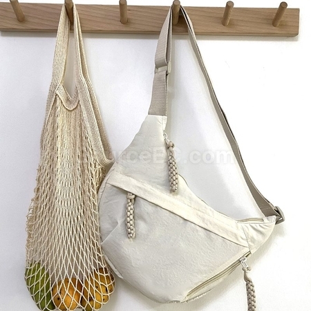 客製化尼龍布斜挎餃子包禮品