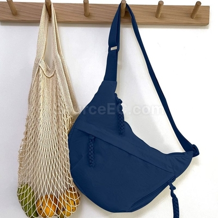 客製化尼龍布斜挎餃子包禮品